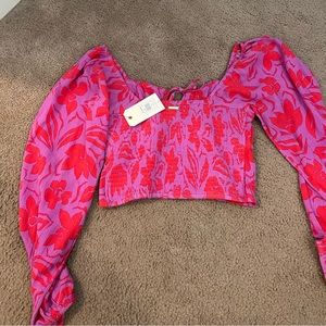 Billabong Size Small Crop Top